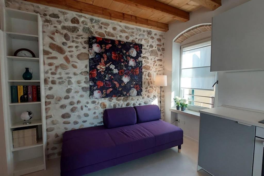 Sui Tetti Di Valeggio - Holiday Apartment วาเลจโจ ซูล มินโช ภายนอก รูปภาพ