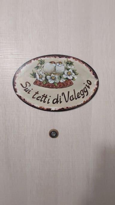 Sui Tetti Di Valeggio - Holiday Apartment วาเลจโจ ซูล มินโช ภายนอก รูปภาพ